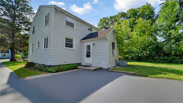 949 Gaywood Lane, Webster, NY 14580