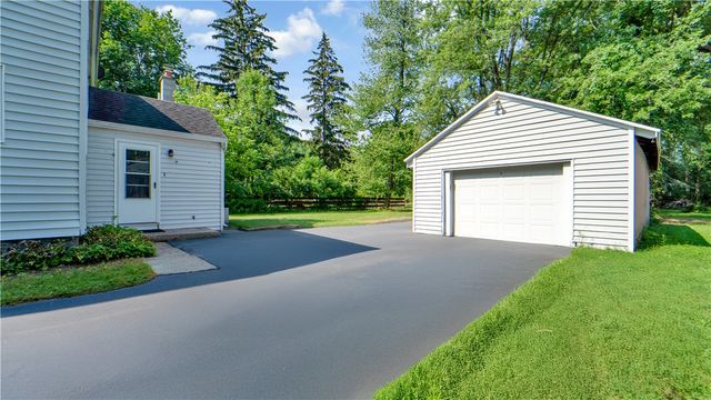 949 Gaywood Lane, Webster, NY 14580