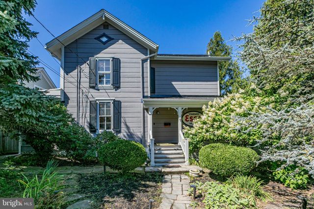 9 MAPLE ST, Hopewell, NJ 08525