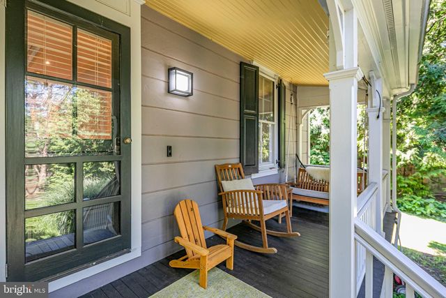 9 MAPLE ST, Hopewell, NJ 08525