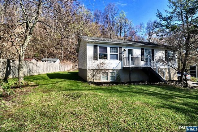 32 Panorama Drive, Sussex, NJ 07461
