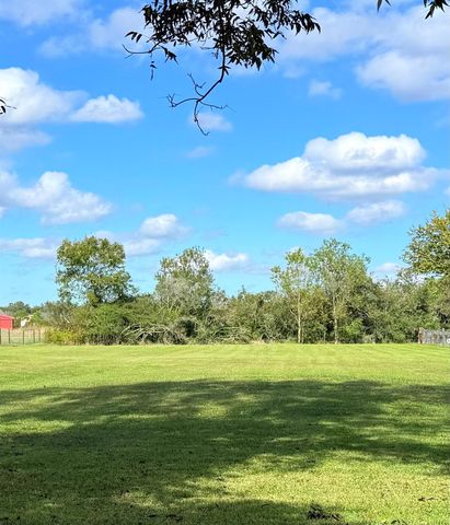 1026 Longhorn Trail, Angleton, TX 77515