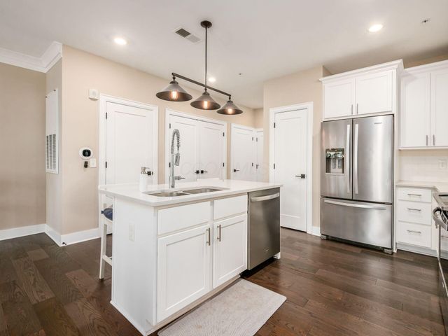 1670 E Broad Street, 309, Columbus, OH 43203