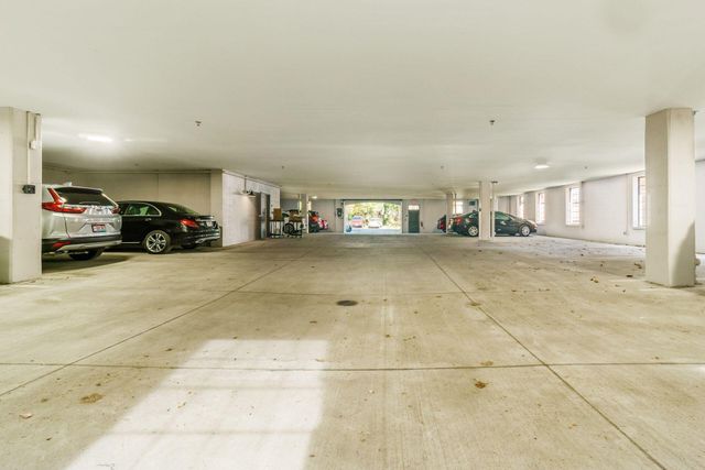 1670 E Broad Street, 309, Columbus, OH 43203