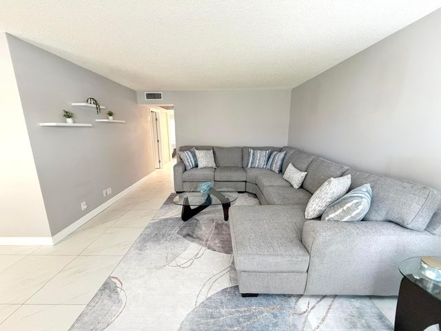 101 Dorset C, Boca Raton, FL 33434