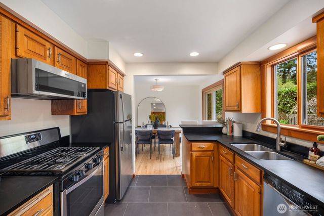 200 NW 177th Street, Shoreline, WA 98177