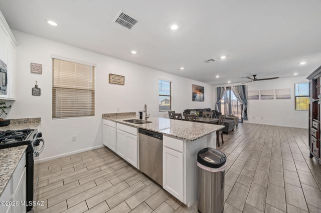 757 W Calle El Teclado, Sahuarita, AZ 85629