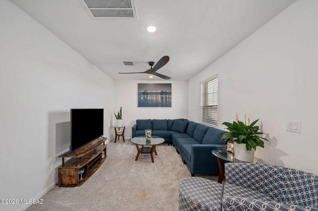 757 W Calle El Teclado, Sahuarita, AZ 85629