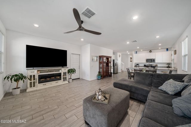 757 W Calle El Teclado, Sahuarita, AZ 85629