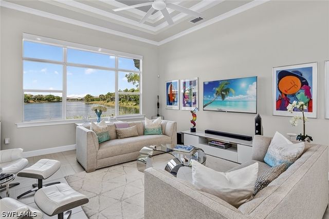 6387 Warwick AVE, Naples, FL 34113