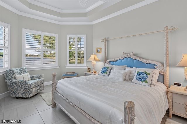 6387 Warwick AVE, Naples, FL 34113
