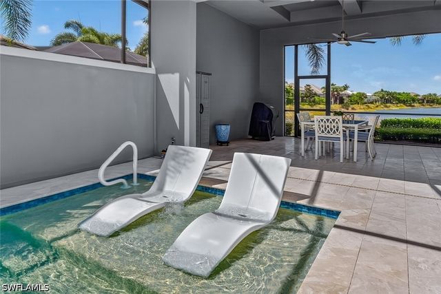 6387 Warwick AVE, Naples, FL 34113