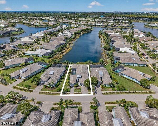 6387 Warwick AVE, Naples, FL 34113
