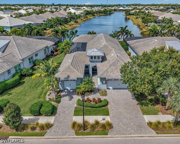 6387 Warwick AVE, Naples, FL 34113