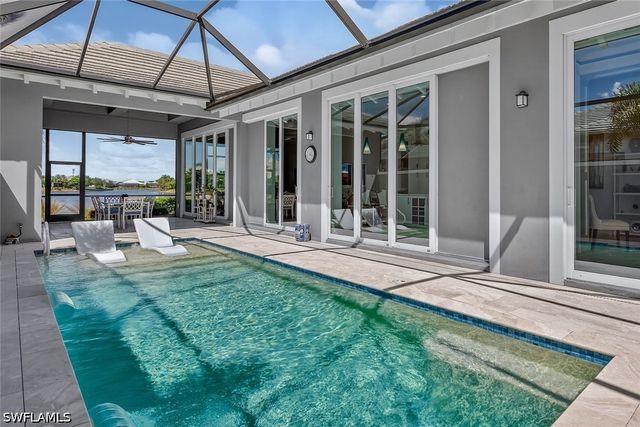6387 Warwick AVE, Naples, FL 34113