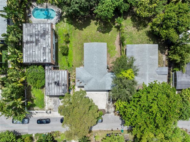 940 NE 85th St, Miami, FL 33138