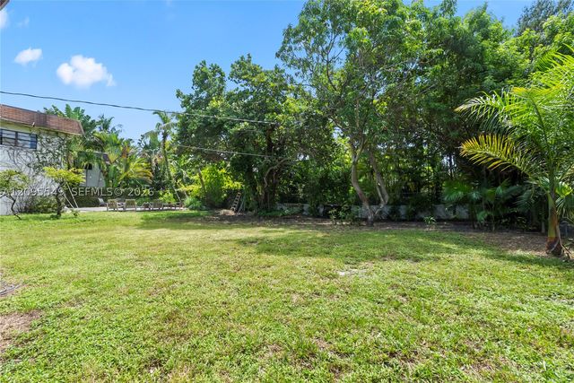 940 NE 85th St, Miami, FL 33138