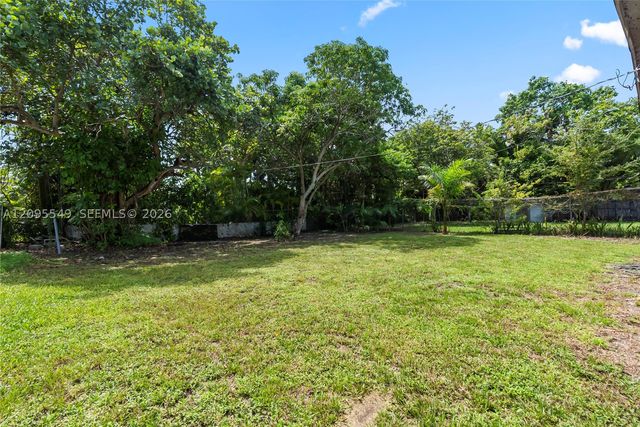 940 NE 85th St, Miami, FL 33138