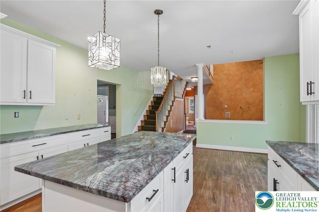 111 Manor Drive, Montgomery Twp, PA 19446
