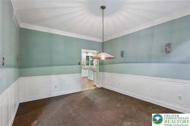 111 Manor Drive, Montgomery Twp, PA 19446