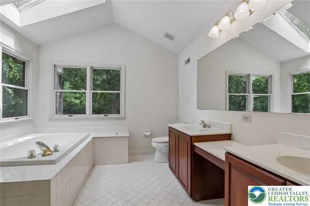 111 Manor Drive, Montgomery Twp, PA 19446