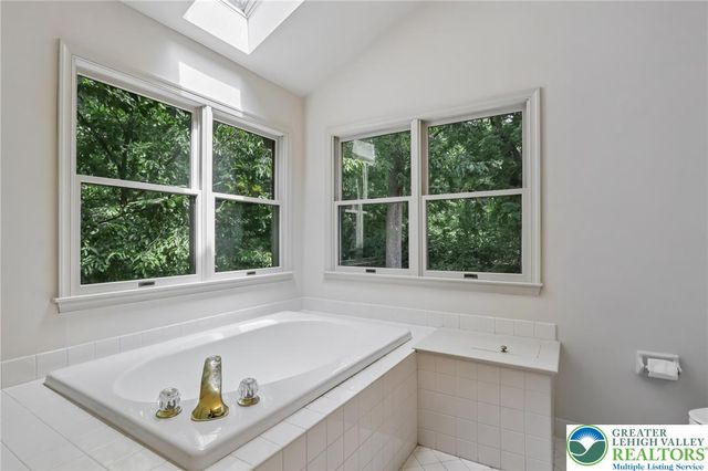 111 Manor Drive, Montgomery Twp, PA 19446