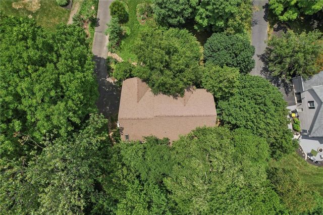 111 Manor Drive, Montgomery Twp, PA 19446
