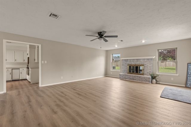 11971 Stonehedge Drive, Claremore, OK 74017