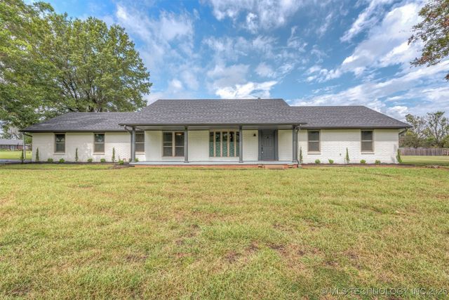11971 Stonehedge Drive, Claremore, OK 74017
