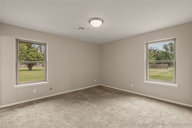 11971 Stonehedge Drive, Claremore, OK 74017