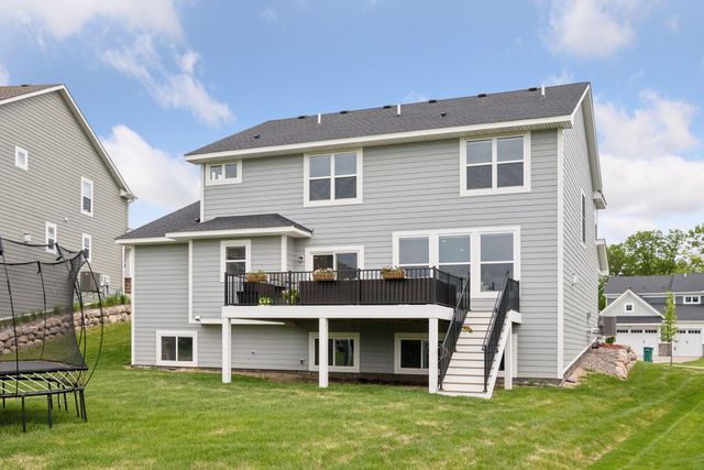 7136 Pearl Drive, Chanhassen, MN 55317