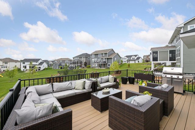 7136 Pearl Drive, Chanhassen, MN 55317