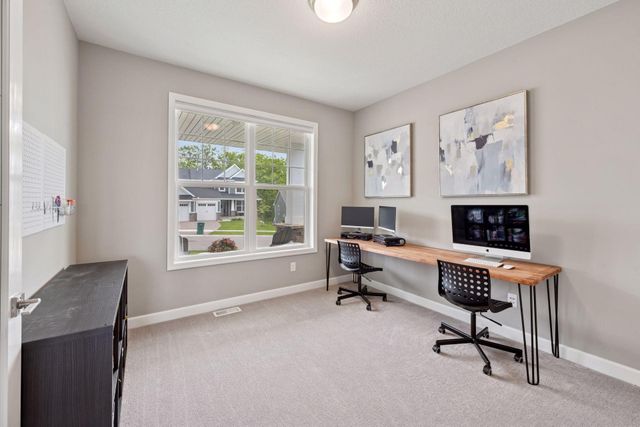 7136 Pearl Drive, Chanhassen, MN 55317