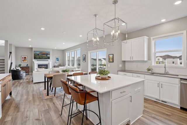 7136 Pearl Drive, Chanhassen, MN 55317