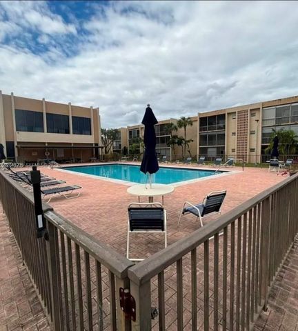 8401 SW 107th Ave 147E, Miami, FL 33173