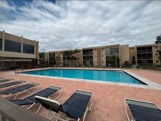 8401 SW 107th Ave 147E, Miami, FL 33173