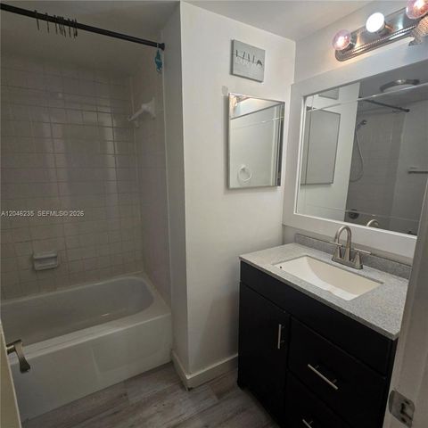 8401 SW 107th Ave 147E, Miami, FL 33173