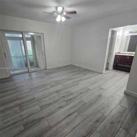 8401 SW 107th Ave 147E, Miami, FL 33173