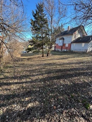 2018 Kansas Avenue, Kansas City, MO 64127