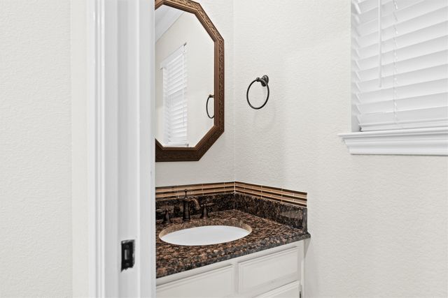 2814 Greenbrook Drive, Arlington, TX 76016