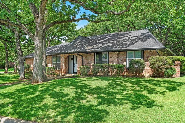2814 Greenbrook Drive, Arlington, TX 76016