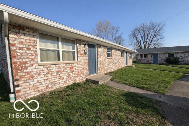 5-10, 15-26 Lee Drive, Martinsville, IN 46151