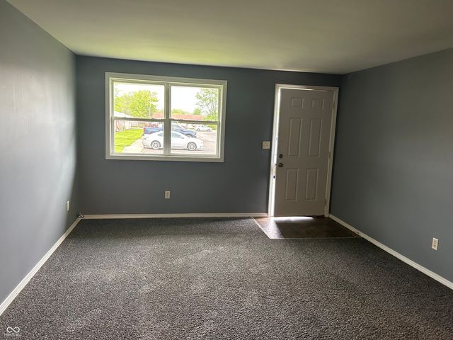 5-10, 15-26 Lee Drive, Martinsville, IN 46151