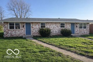 5-10, 15-26 Lee Drive, Martinsville, IN 46151