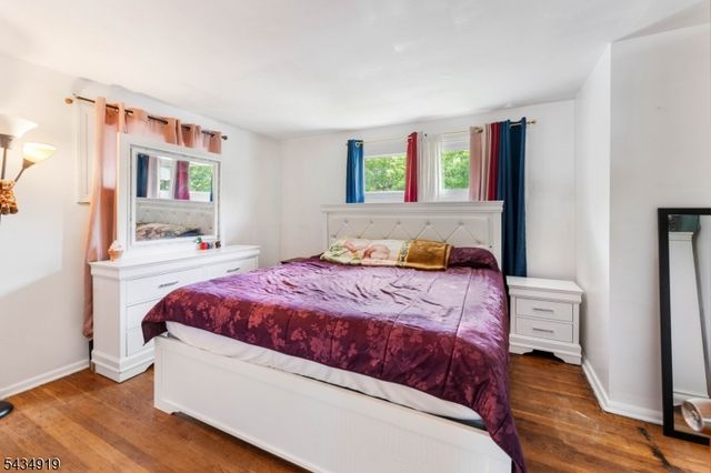 210 Buchanan St, Linden City, NJ 07036