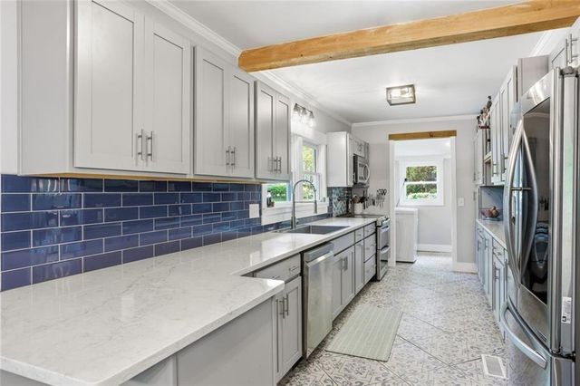 405 Holderness SW, Atlanta, GA 30310