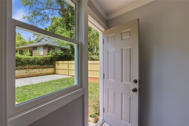 405 Holderness SW, Atlanta, GA 30310