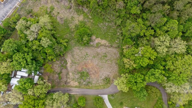 205 Green Rd, Knoxville, TN 37920