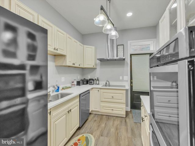 555 PRESSTMAN ST, Baltimore, MD 21217