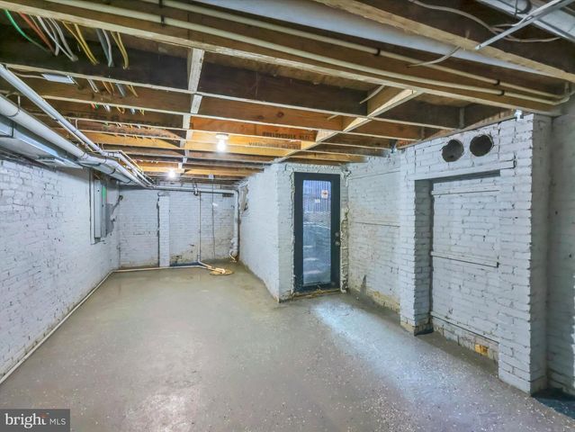 555 PRESSTMAN ST, Baltimore, MD 21217